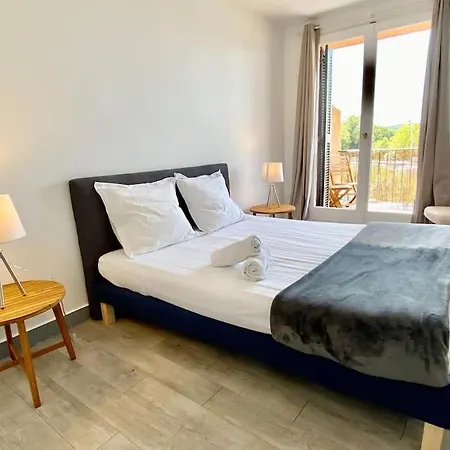 Marinesappartement, 2min Plage, Acces Direct Port *