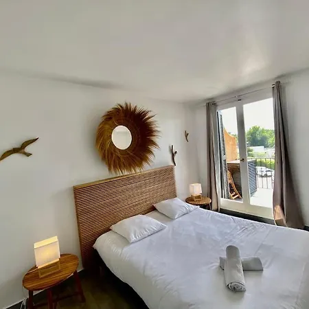 Lägenhet Marinesappartement, 2min Plage, Acces Direct Port *
