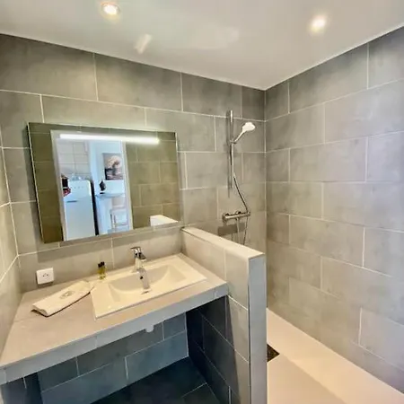 Lägenhet Marinesappartement, 2min Plage, Acces Direct Port *