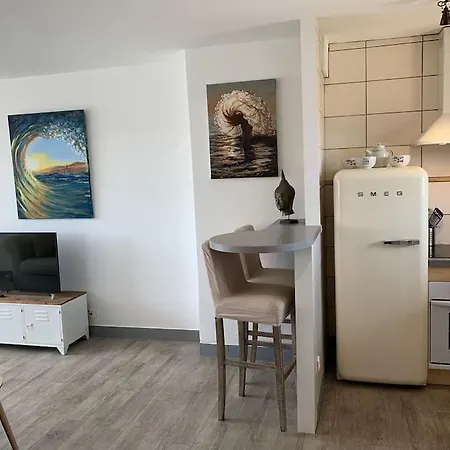 Marinesappartement, 2min Plage, Acces Direct Port *