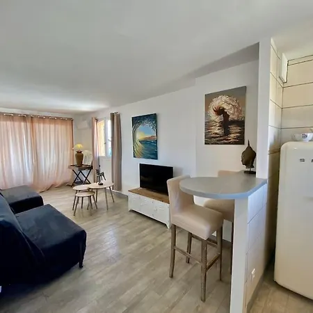 Marinesappartement, 2min Plage, Acces Direct Port