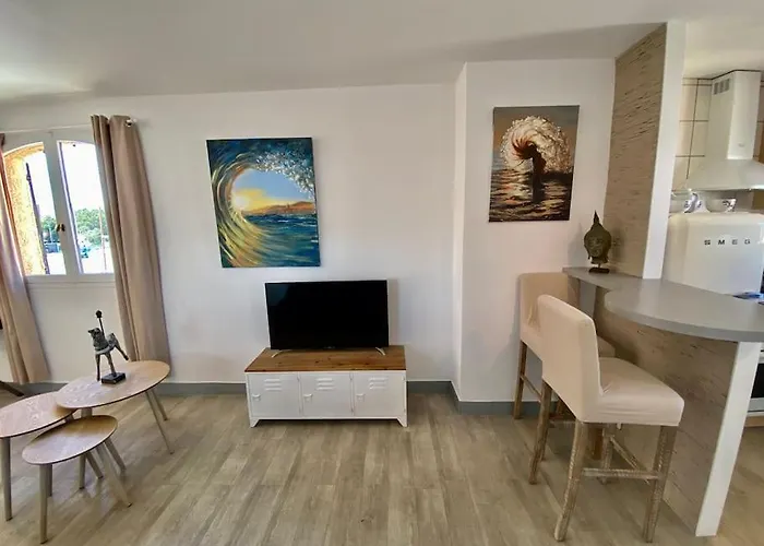 Marinesappartement, 2min Plage, Acces Direct Port * Сен-Тропе