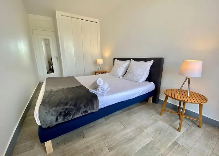 Marinesappartement, 2min Plage, Acces Direct Port Apartamento