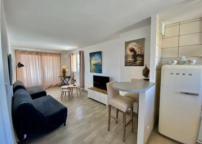 Marinesappartement, 2min Plage, Acces Direct Port